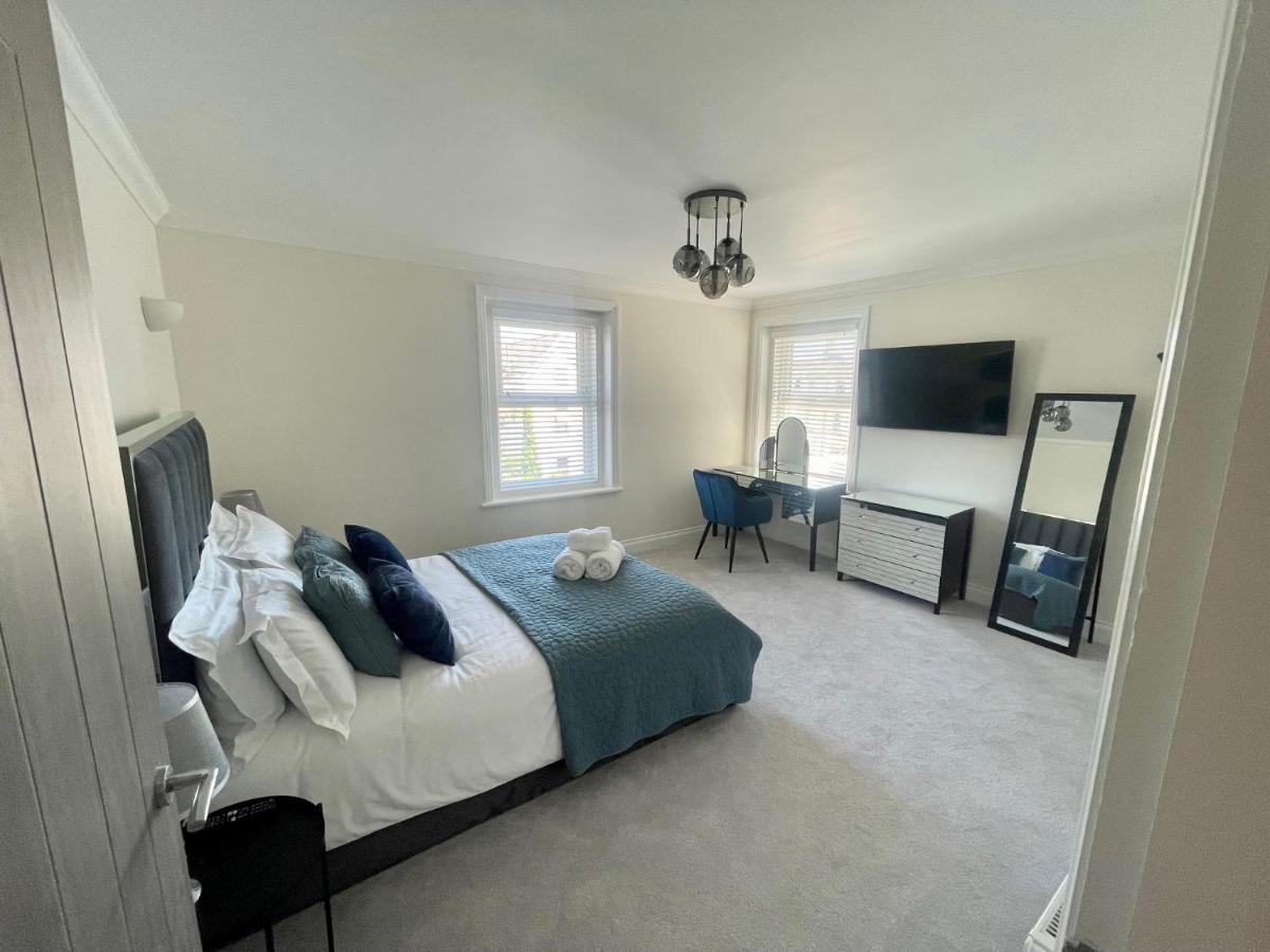 Exquisite Apartment, Stone Throw From The Beach Bournemouth Exterior foto